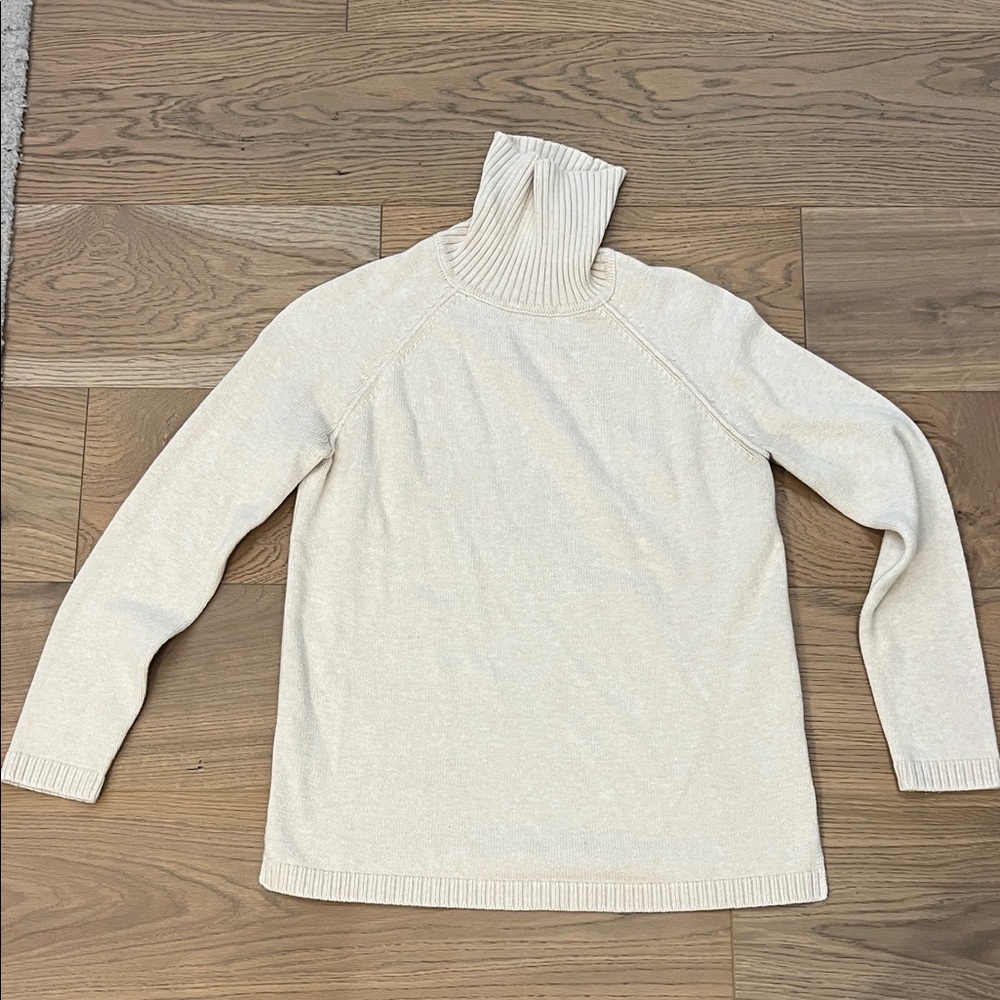 JEANNE PIERRE Off-White Turtleneck Sweater